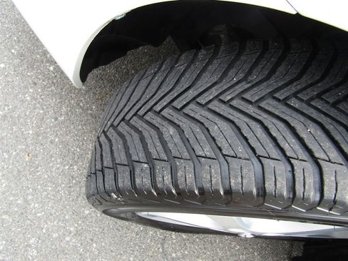 Used 2005 Toyota Avalon FWD image 25