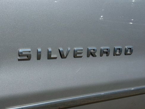 Used 2015 Chevrolet Silverado 1500 LTZ Z71 AWD/4WD image 4