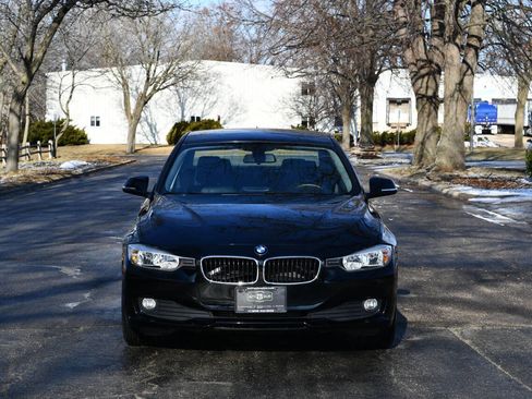 Used 2015 BMW 320i Sedan image 2