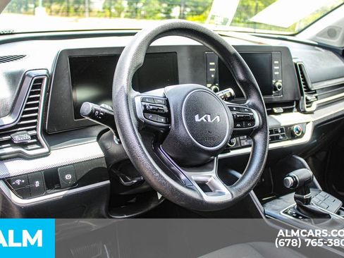 Used 2025 Kia Sportage LX FWD image 23