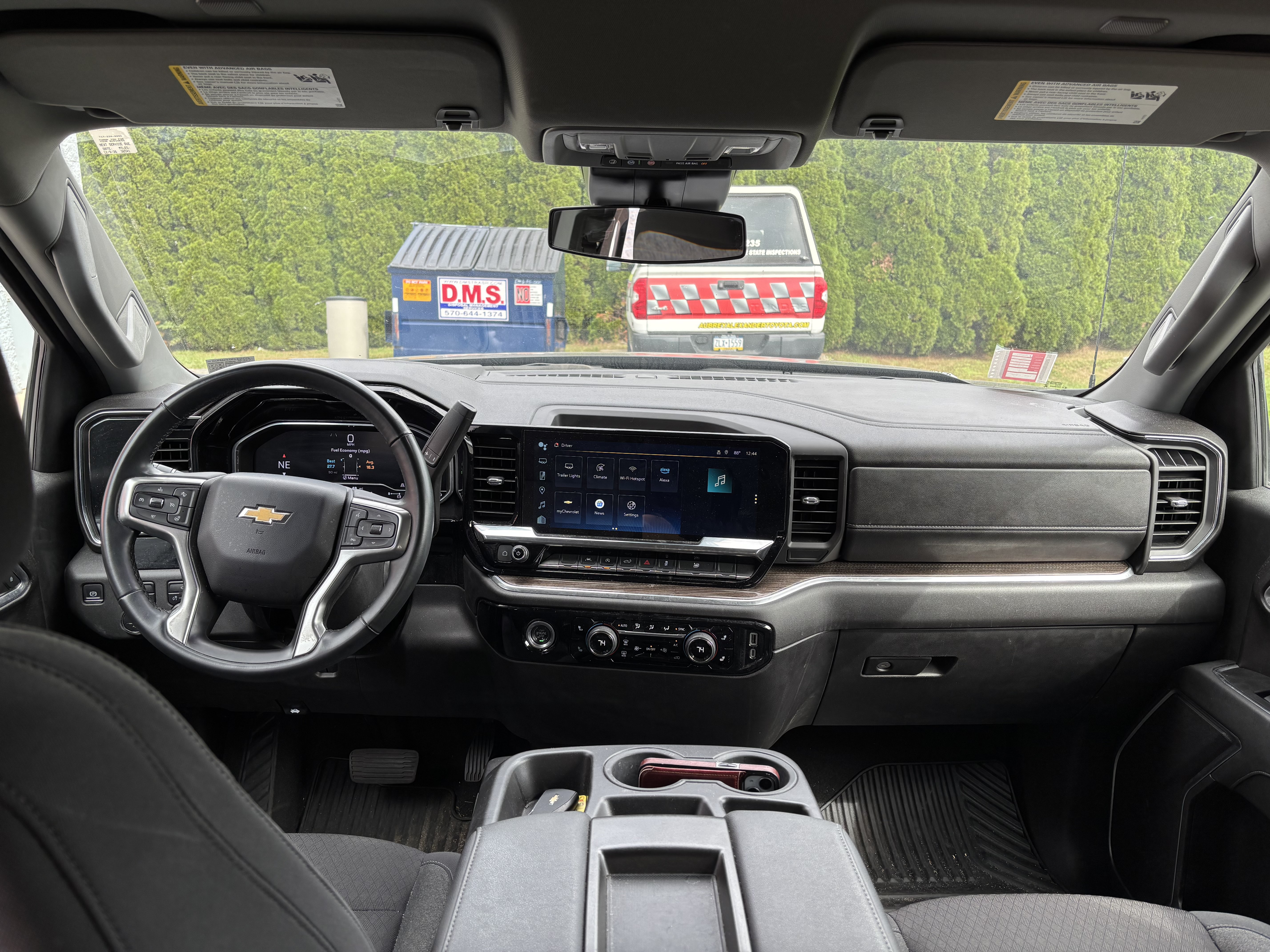 Used 2024 Chevrolet Silverado 1500 LT AWD/4WD image 14