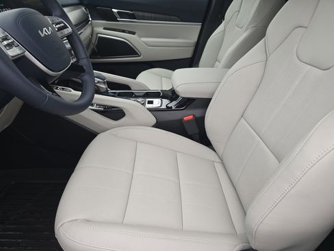 New 2025 Kia Telluride EX w/ EX Captain's Chair Package image 7