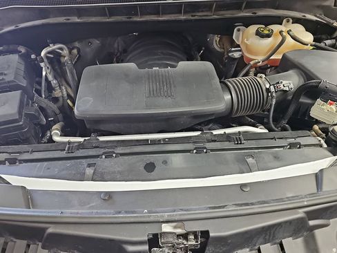 Used 2021 Chevrolet Tahoe Z71 image 29