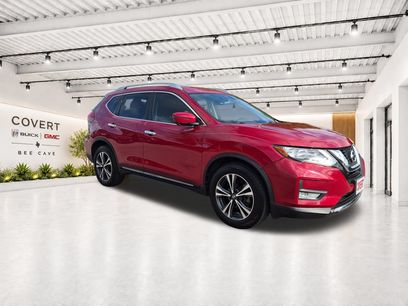 Used 2017 Nissan Rogue SL