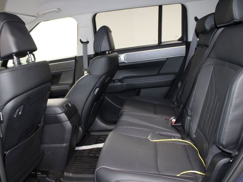 Used 2025 Hyundai Santa Fe SEL image 18