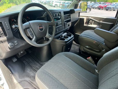 Used 2025 GMC Savana 2500 w/ Driver Convenience Package RWD image 10