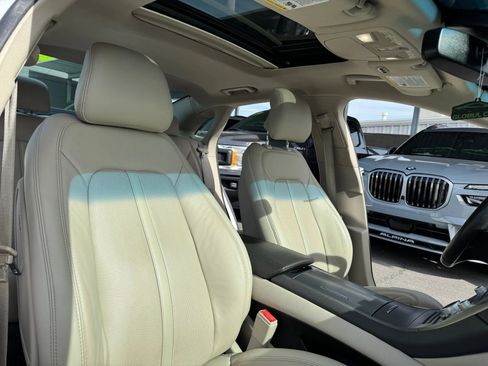 Used 2019 Lincoln MKZ Reserve image 18