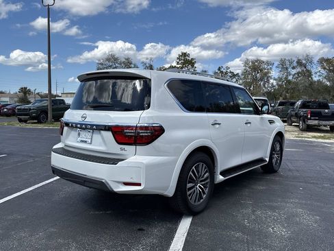 Certified 2024 Nissan Armada SL w/ Captain's Chairs Package image 7