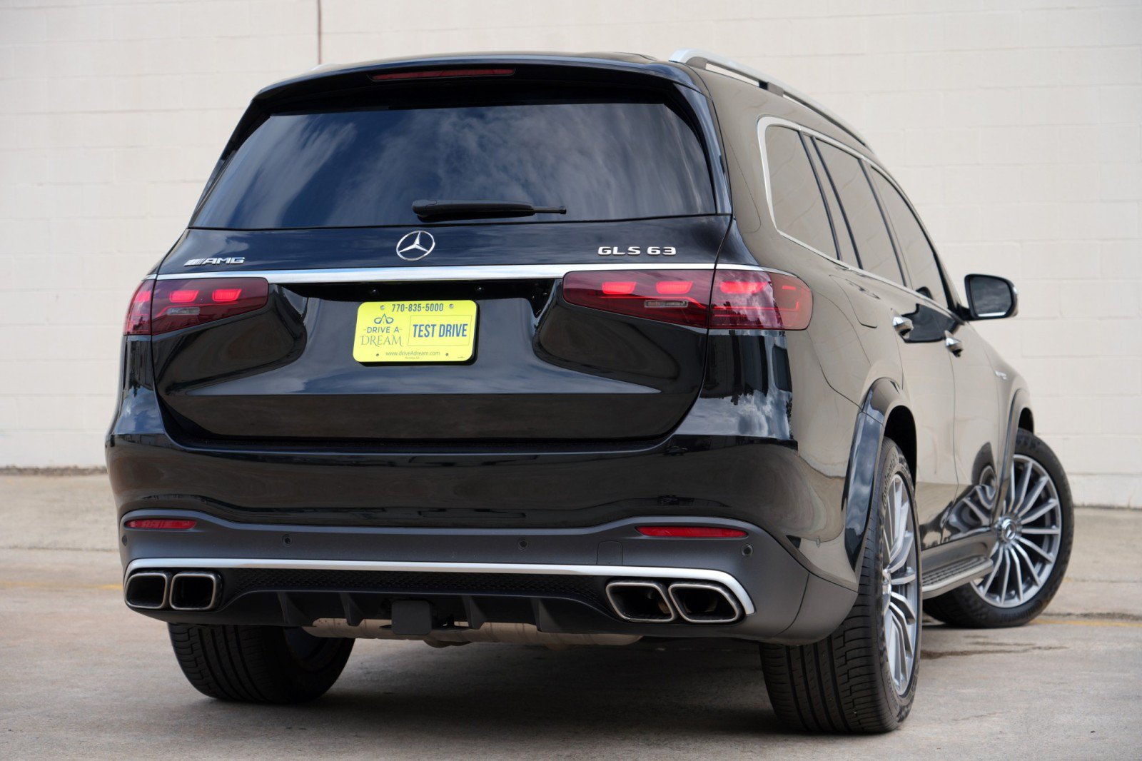 Used 2025 Mercedes-Benz GLS 63 AMG 4MATIC image 5