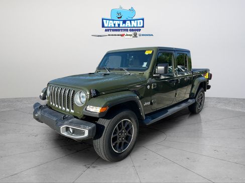 Used 2021 Jeep Gladiator Overland w/ Popular Equipment Package AWD/4WD image 20