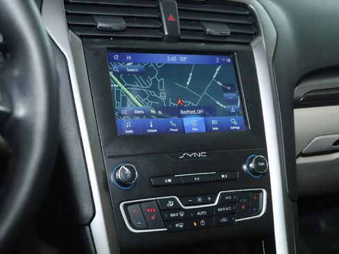 Used 2020 Ford Fusion SEL image 26