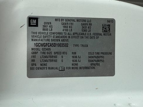 Used 2013 Chevrolet Express 2500 RWD image 25