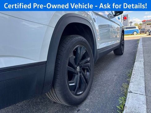 Certified 2023 Volkswagen Atlas SE w/ Panoramic Sunroof Package AWD/4WD image 22