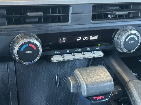 Certified 2024 Toyota Tacoma TRD Sport AWD/4WD image 18