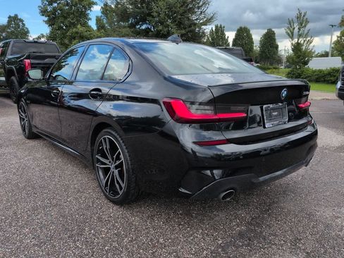 Used 2022 BMW 330e w/ M Sport Package RWD image 4