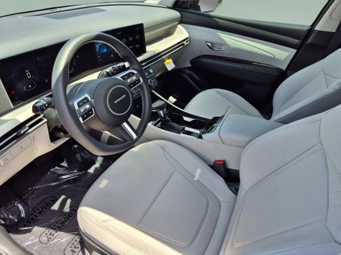 New 2026 Hyundai Tucson SE FWD image 17