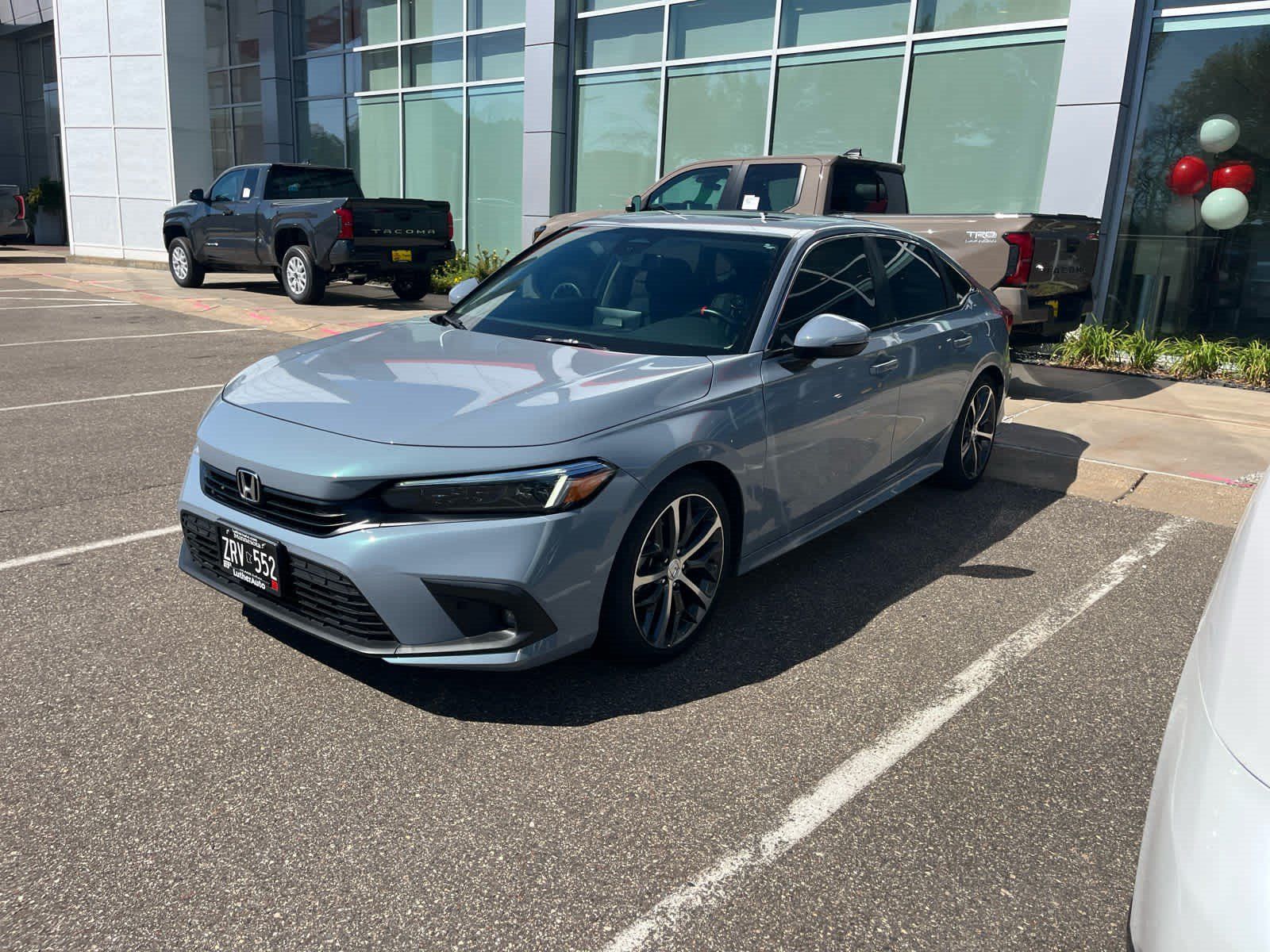 Used 2024 Honda Civic Touring image 3