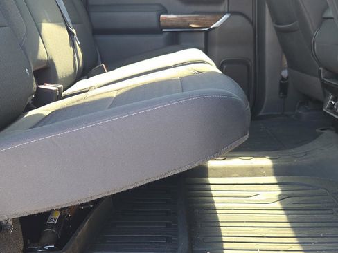 Used 2021 GMC Sierra 1500 SLE image 17