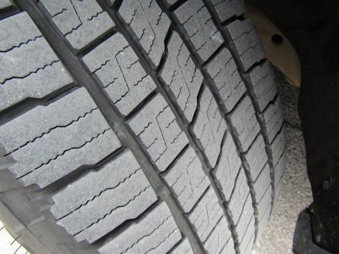 Used 2023 Chevrolet Tahoe LS image 26