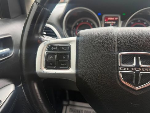 Used 2018 Dodge Journey SE w/ Connectivity Group FWD image 16