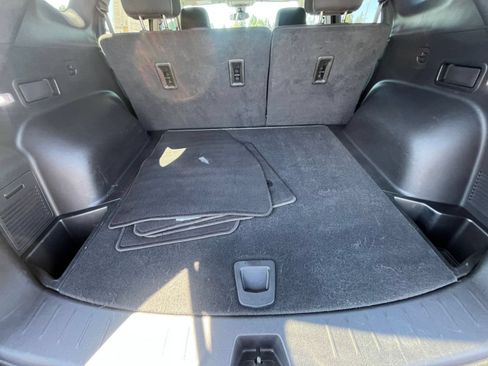 Used 2025 Chevrolet Blazer LT FWD image 32