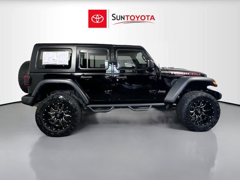 Used 2023 Jeep Wrangler Unlimited Rubicon w/ LED Lighting Group AWD/4WD image 2