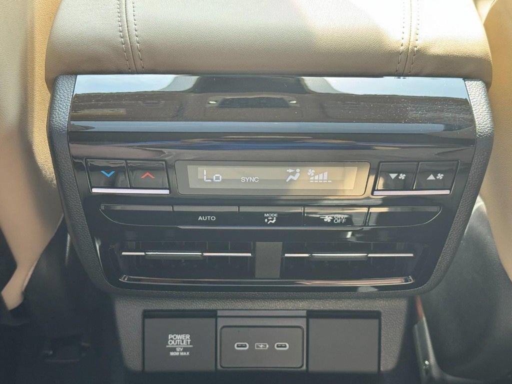 Certified 2026 Acura MDX w/ Technology Package AWD/4WD image 13