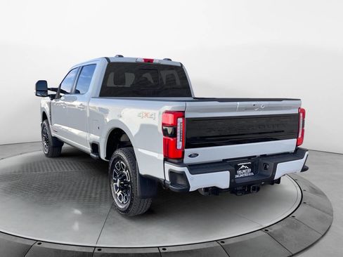 Used 2025 Ford F350 Platinum image 5