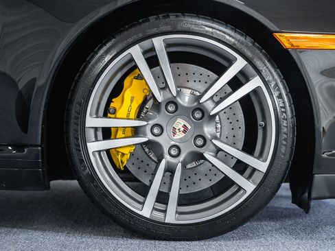 Used 2011 Porsche 911 Turbo S image 13