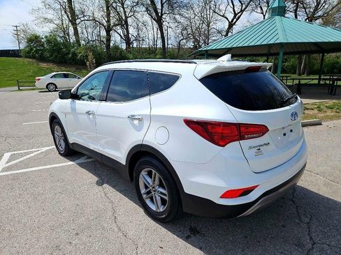 Used 2017 Hyundai Santa Fe Sport image 2
