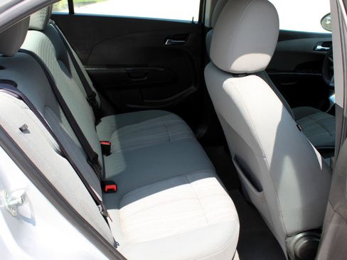 Used 2014 Chevrolet Sonic LT image 13