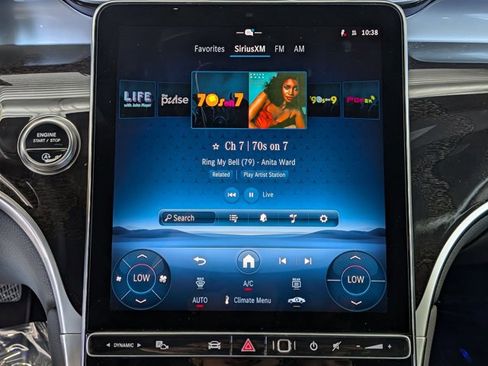 Used 2026 Mercedes-Benz GLC 300 4MATIC image 14