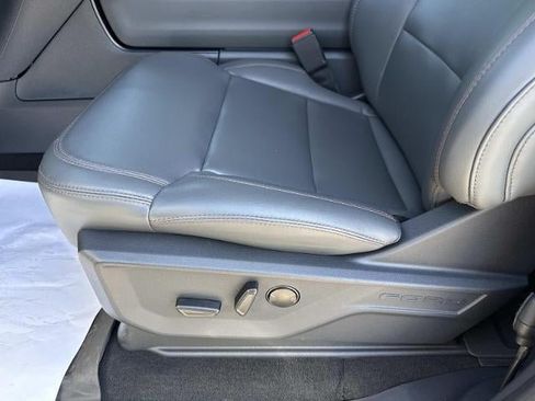 Used 2025 Ford Expedition Max Active AWD/4WD image 15