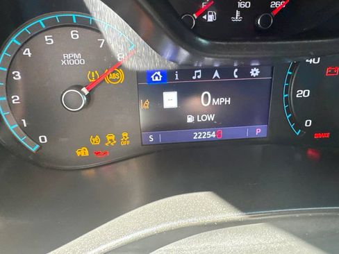 Used 2022 Chevrolet Colorado Z71 w/ Safety Package AWD/4WD image 14