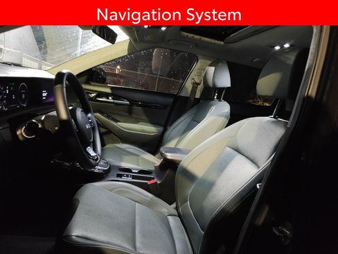 Used 2024 Kia Seltos SX w/ SX Sunroof Package image 7