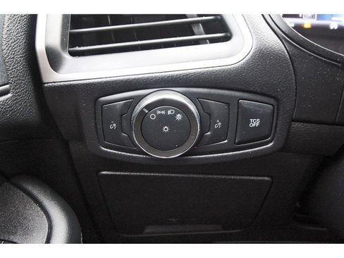 Used 2022 Ford Edge SE image 22