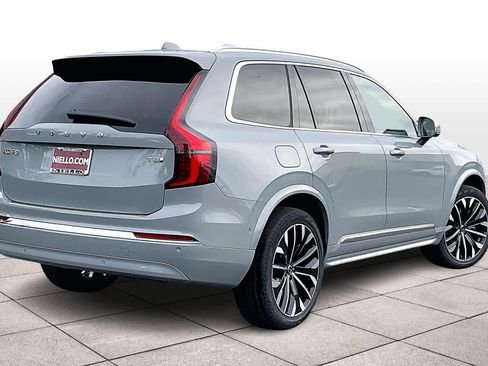 New 2026 Volvo XC90 T8 Ultra image 4