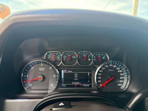 Used 2015 Chevrolet Tahoe LT RWD image 22