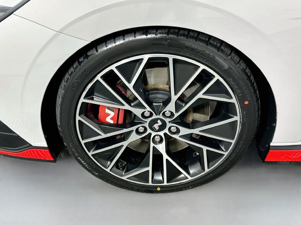 Certified 2023 Hyundai Elantra N FWD image 31