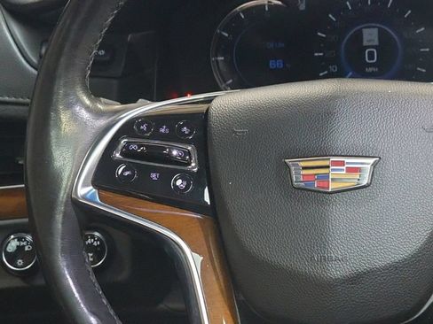 Used 2020 Cadillac Escalade ESV Luxury AWD/4WD image 19