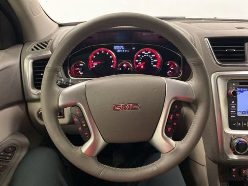 Used 2015 GMC Acadia SLT w/ Technology Package image 16