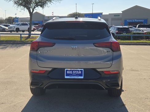 Used 2024 Buick Encore GX Sport Touring image 5