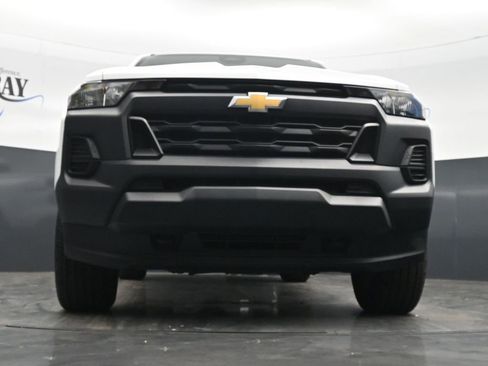 Used 2023 Chevrolet Colorado W/T AWD/4WD image 30