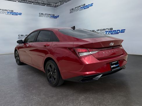 Used 2023 Hyundai Elantra SEL w/ Cargo Package image 7