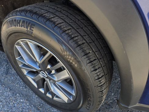 Used 2023 Nissan Rogue S image 31