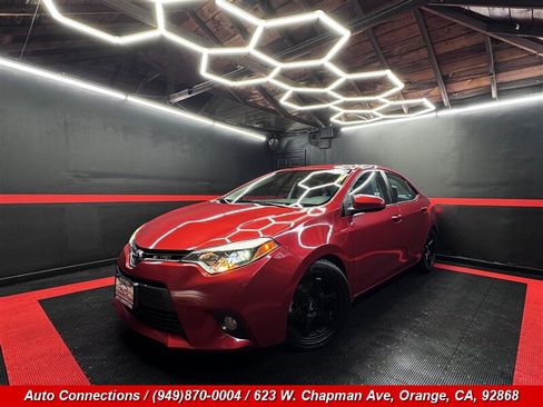 Used 2016 Toyota Corolla LE FWD image 2
