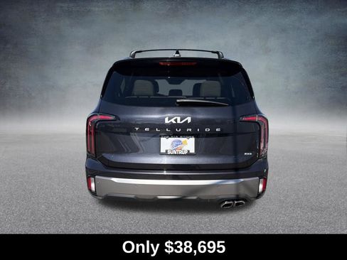 Used 2025 Kia Telluride EX image 4