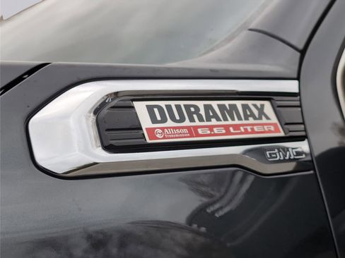 Used 2022 GMC Sierra 3500 Denali w/ Denali Ultimate Package image 10
