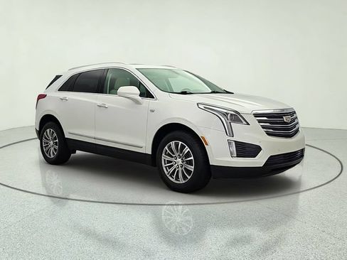 Used 2017 Cadillac XT5 Luxury AWD/4WD image 8