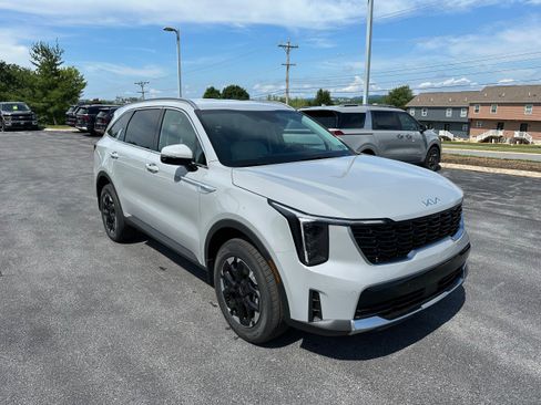 New 2026 Kia Sorento S AWD/4WD image 3